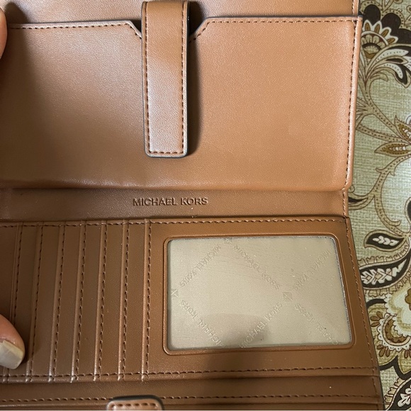 MICHAEL KORS Brown Adele Logo Detachable Wristlet Wallet - Picture 6 of 8